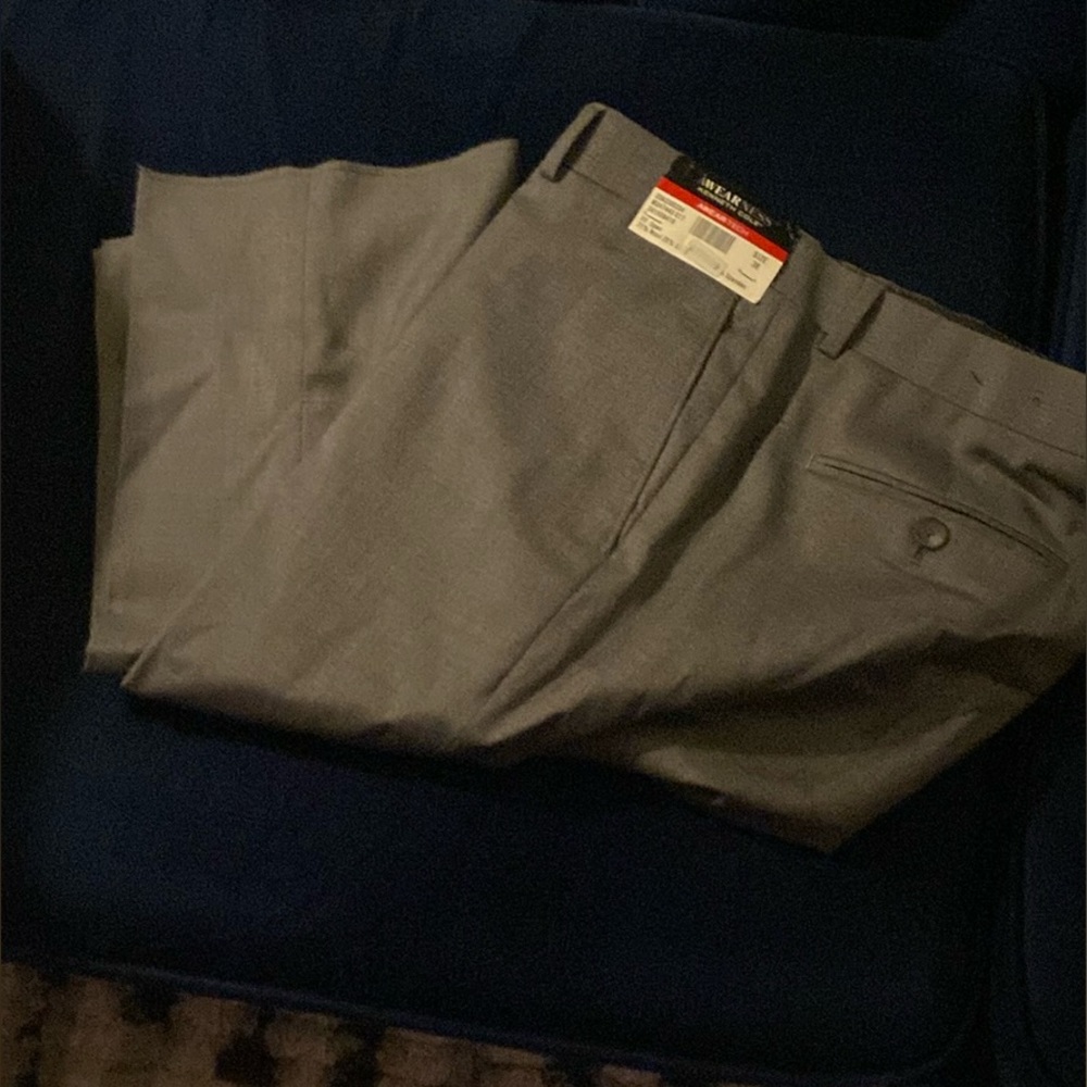 Size 38, slim fit Kenneth Cole wool trousers